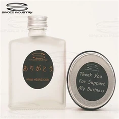 Metallisch-silberner TTR-Logo-Aufkleber zum Selbermachen